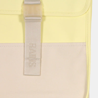 Rains Trail Backpack Mini / Size Medium / Mens / Ivory / Polyester